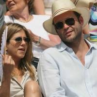 Jennifer Aniston-Vince Vaughn Kencan di Bar 